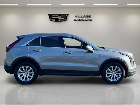 Certified 2023 Cadillac XT4 Luxury w/ Cold Weather Package FWD image 6