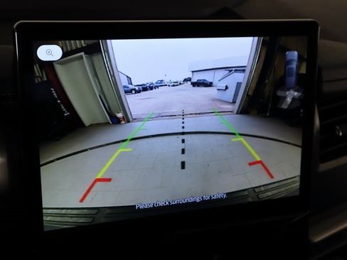 Used 2024 Ford Expedition XLT image 30