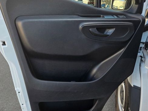 Used 2021 Mercedes-Benz Sprinter 2500 w/ Driver Convenience Package image 10