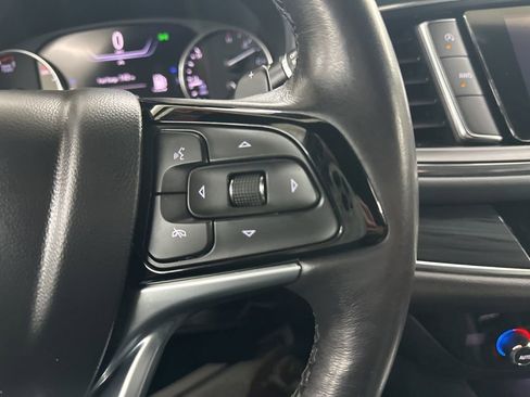 Certified 2024 Buick Enclave Premium image 36