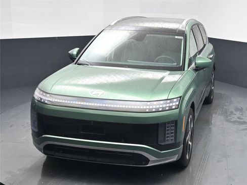 New 2026 Hyundai Ioniq 9 Calligraphy image 9