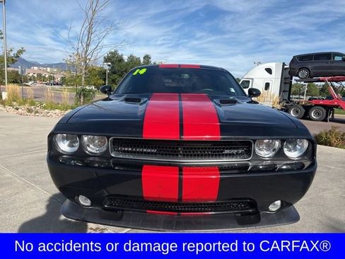 Used 2014 Dodge Challenger SRT8 w/ Harman/Kardon Audio Group image 2