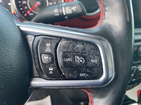 Certified 2022 Jeep Gladiator Rubicon w/ Cold Weather Group image 26