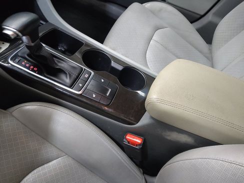 Used 2016 Kia Optima EX FWD image 26