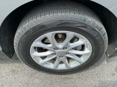 Used 2018 Chevrolet Equinox LT image 12