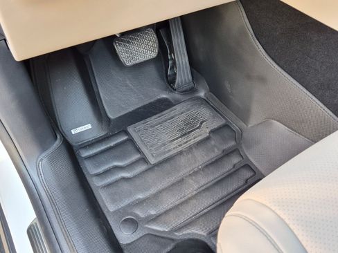 Certified 2024 Mercedes-Benz GLS 450 4MATIC image 18