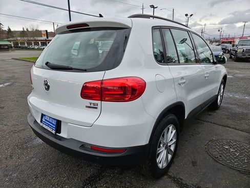 Used 2017 Volkswagen Tiguan Limited w/ Premium Package image 4