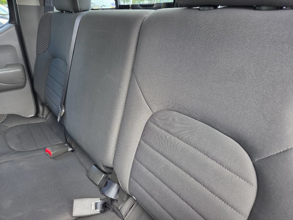 Used 2017 Nissan Frontier Desert Runner RWD image 27