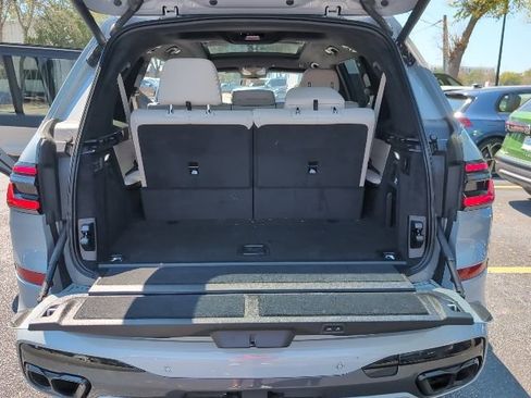 Used 2024 BMW X7 M60i w/ Executive Package image 29