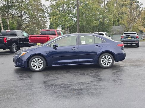 New 2026 Toyota Corolla XLE image 6