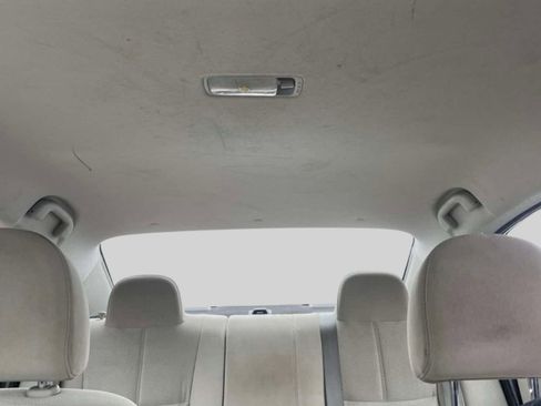 Used 2017 Nissan Sentra S w/ S Style Package FWD image 3