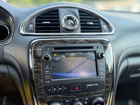 Used 2013 Buick Enclave Leather AWD/4WD image 18