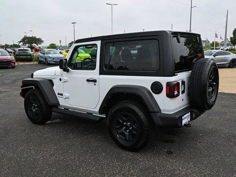 Used 2022 Jeep Wrangler Sport AWD/4WD image 7