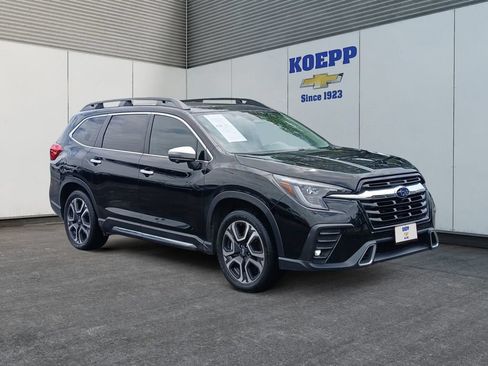 Used 2023 Subaru Ascent Touring AWD/4WD image 7