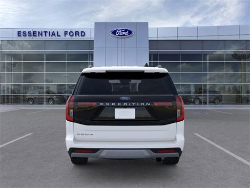 New 2025 Ford Expedition Platinum w/ Driver's Package image 5