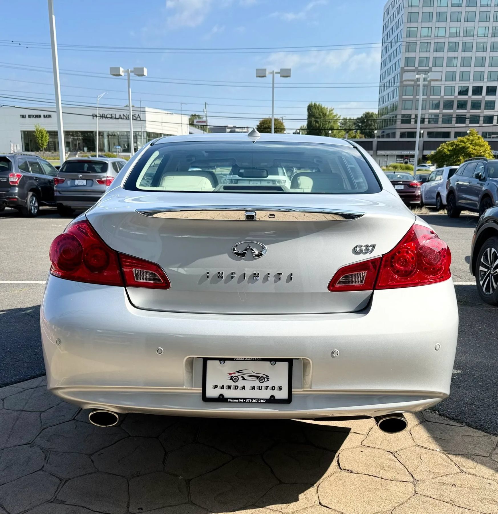 Used 2010 INFINITI G37 Journey w/ Premium Pkg RWD image 6