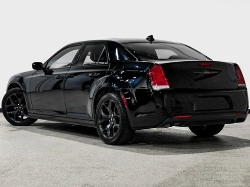 Used 2022 Chrysler 300 S image 10