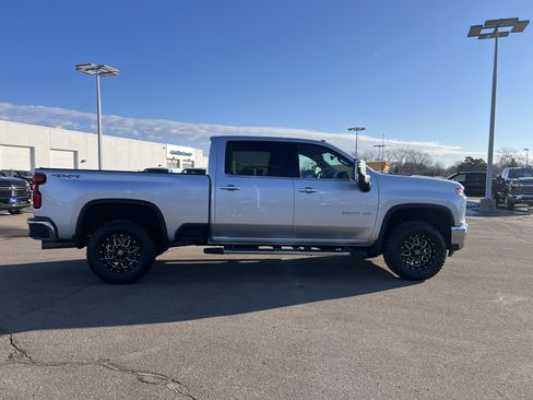 Used 2021 Chevrolet Silverado 3500 LTZ w/ LTZ Plus Package image 9