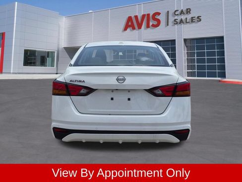 Used 2025 Nissan Altima 2.5 SV FWD image 7