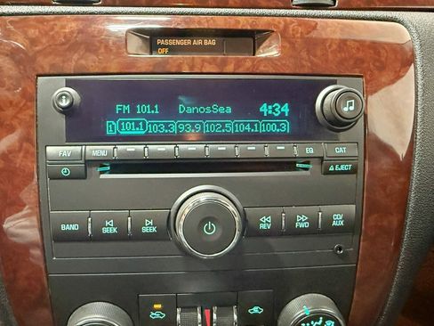 Used 2011 Chevrolet Impala LT image 16