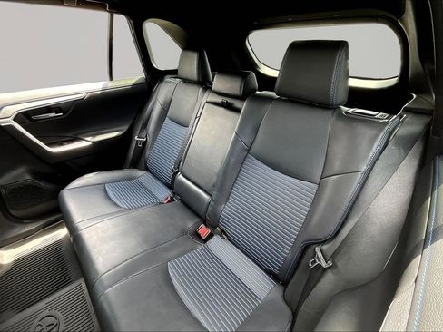 Used 2023 Toyota RAV4 XSE AWD/4WD image 22