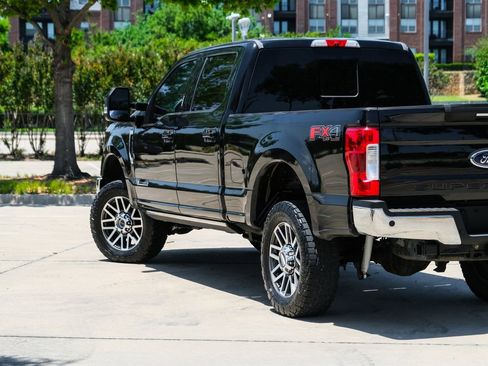 Used 2018 Ford F250 Lariat w/ Lariat Ultimate Package AWD/4WD image 23