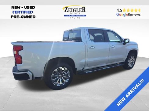 Used 2020 Chevrolet Silverado 1500 High Country w/ Technology Package AWD/4WD image 3