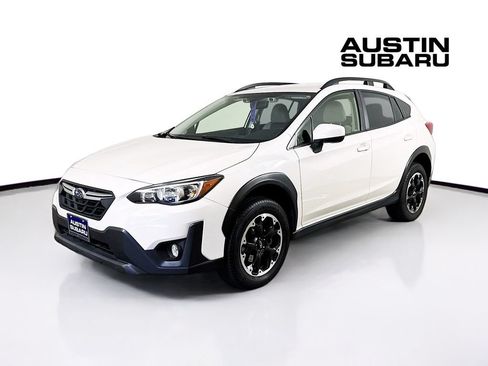 Used 2023 Subaru Crosstrek 2.0i Premium AWD/4WD image 3