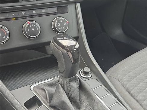 Used 2023 Volkswagen Jetta S FWD image 11