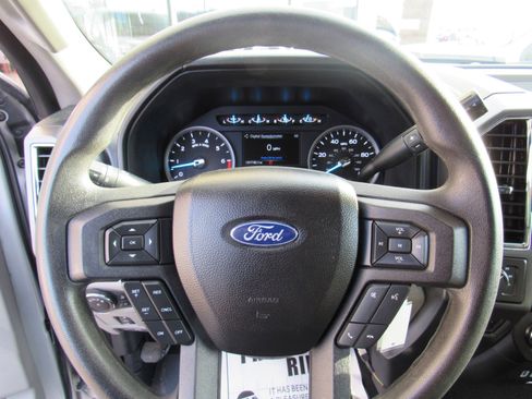 Used 2017 Ford F250 XLT w/ XLT Premium Package image 12