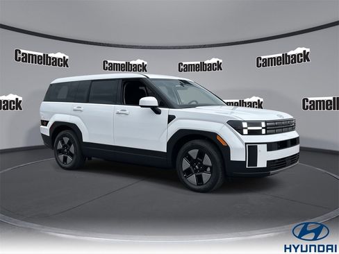 New 2026 Hyundai Santa Fe SE image 1