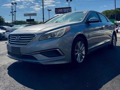 Used 2016 Hyundai Sonata SE FWD image 5