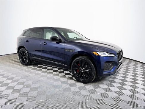 Used 2025 Jaguar F-PACE R-Dynamic S image 3