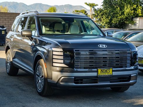 New 2026 Hyundai Palisade FWD Hybrid image 3