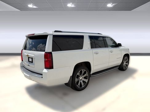 Used 2016 Chevrolet Suburban LTZ RWD image 9