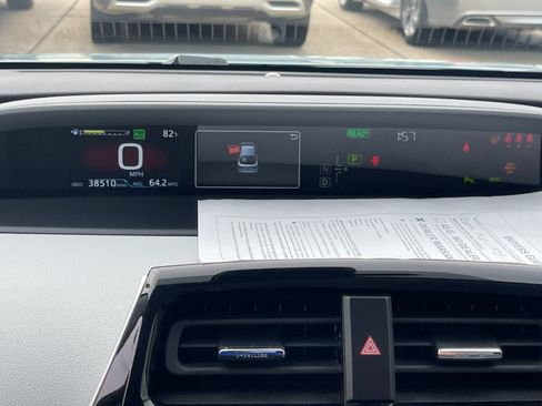 Used 2021 Toyota Prius LE FWD image 28