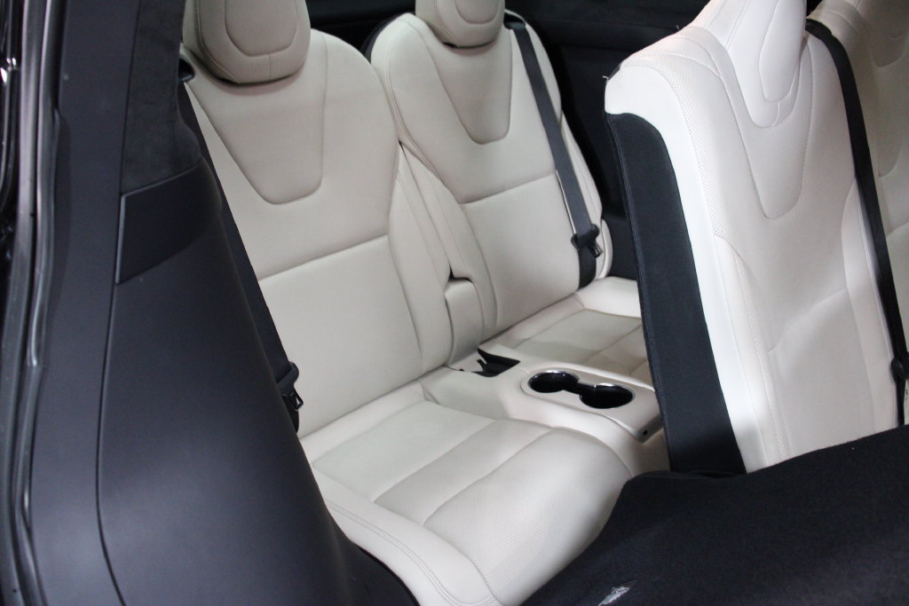 Used 2023 Tesla Model X AWD/4WD image 12