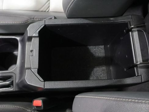 Used 2013 Toyota RAV4 Limited AWD/4WD image 28