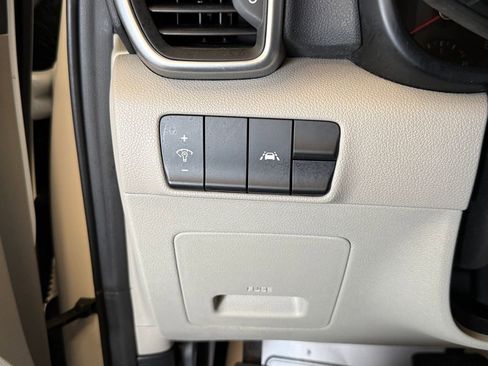 Used 2021 Kia Sportage LX AWD/4WD image 18