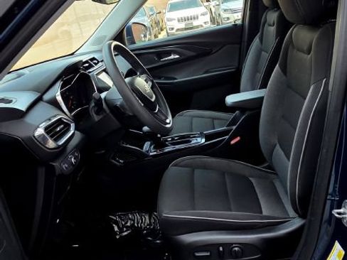 Used 2021 Chevrolet TrailBlazer LT w/ Driver Confidence Package AWD/4WD image 12