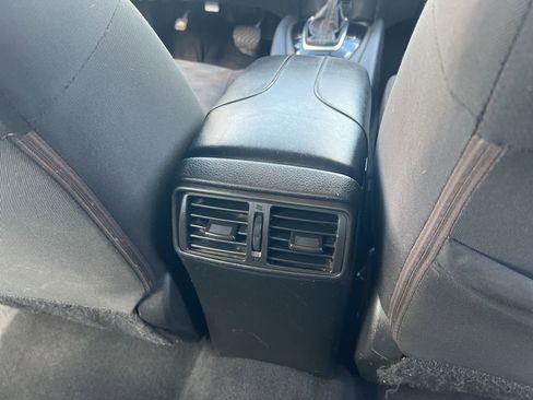 Used 2017 Nissan Rogue Sport SV w/ SV All-Weather Package image 18