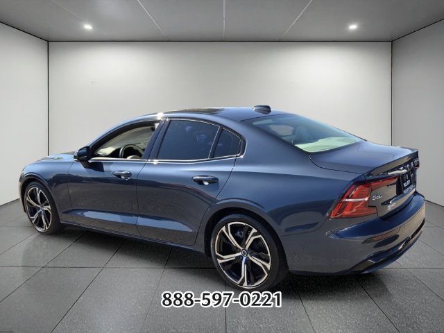 Used 2024 Volvo S60 B5 Plus w/ Climate Package AWD/4WD image 3