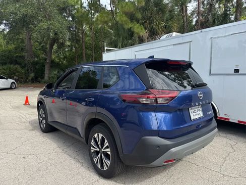 Used 2023 Nissan Rogue SV AWD/4WD image 5