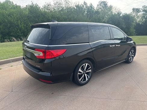 Used 2019 Honda Odyssey Elite image 3
