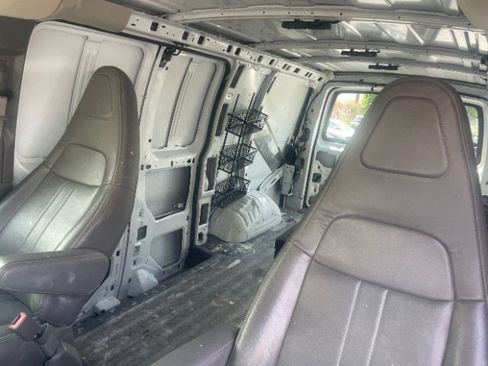Used 2021 Chevrolet Express 2500 w/ Driver Convenience Package RWD image 14