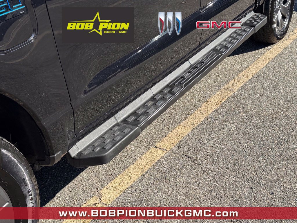 Used 2024 Ford F150 Lightning Flash AWD/4WD image 10