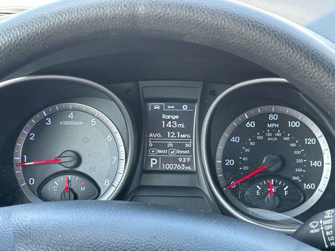 Used 2014 Hyundai Santa Fe Sport image 16