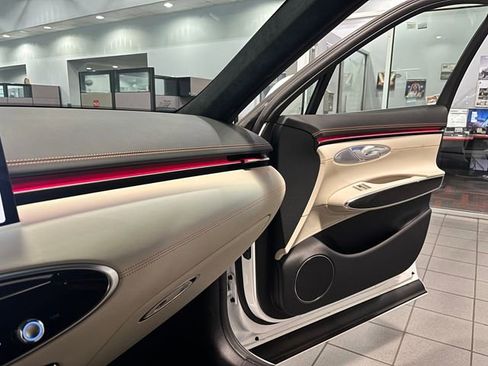 Used 2026 Genesis GV70 3.5T Sport Prestige image 23