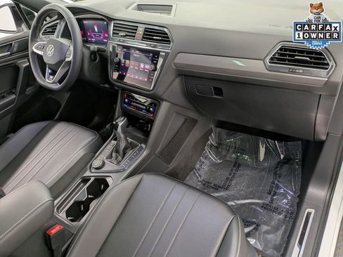 Used 2023 Volkswagen Tiguan SE R-Line AWD/4WD image 32