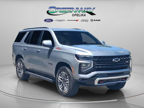 Used 2025 Chevrolet Tahoe Z71 w/ Comfort Package AWD/4WD image 1